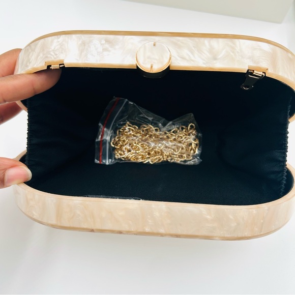 Textured marbled clutch purse - Picture 6 of 7